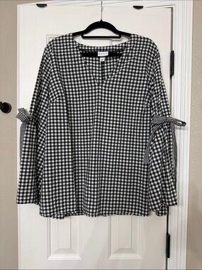 Ava & Viv Black and White Gingham Tie-Sleeve Tunic